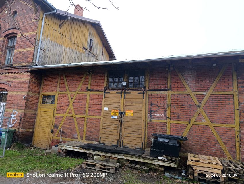 Budynek użytkowy Krzeszów