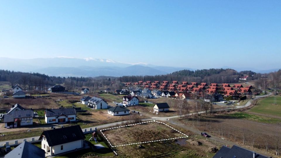 Działka usługowa Staniszów