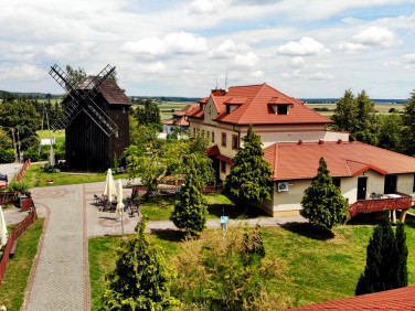 Budynek użytkowy Boby