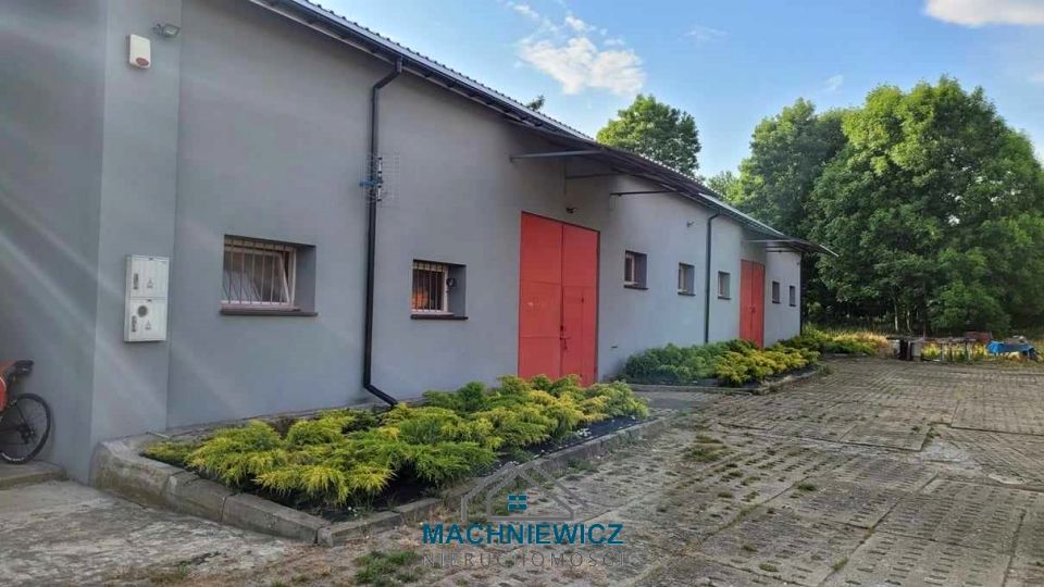 Budynek użytkowy Dobra