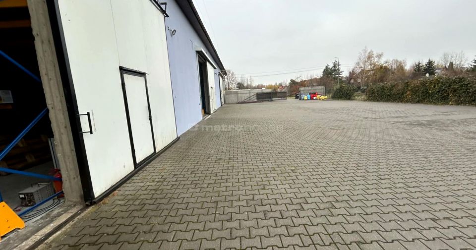 Budynek użytkowy Pęcice Małe
