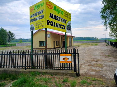 Działka usługowa Karniewo