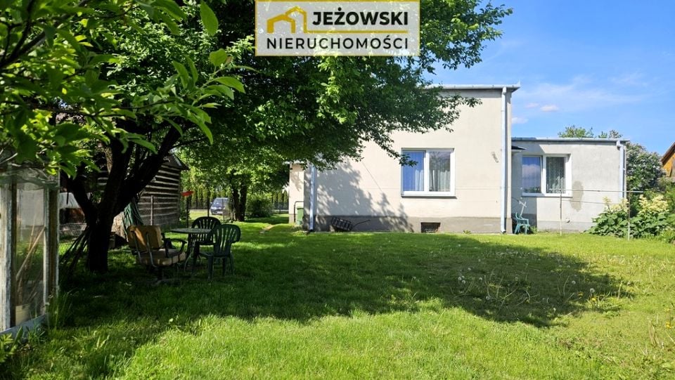 Dom Milanów