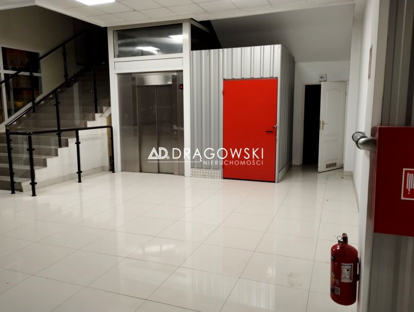 Budynek użytkowy Łomianki