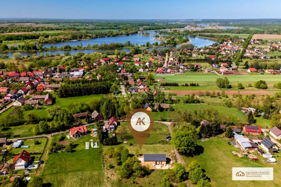 Działka budowlana Uraz
