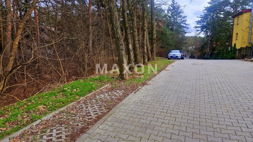 Działka budowlana Łomianki sprzedam
