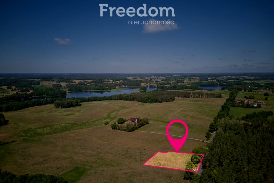 Działka nad jeziorem