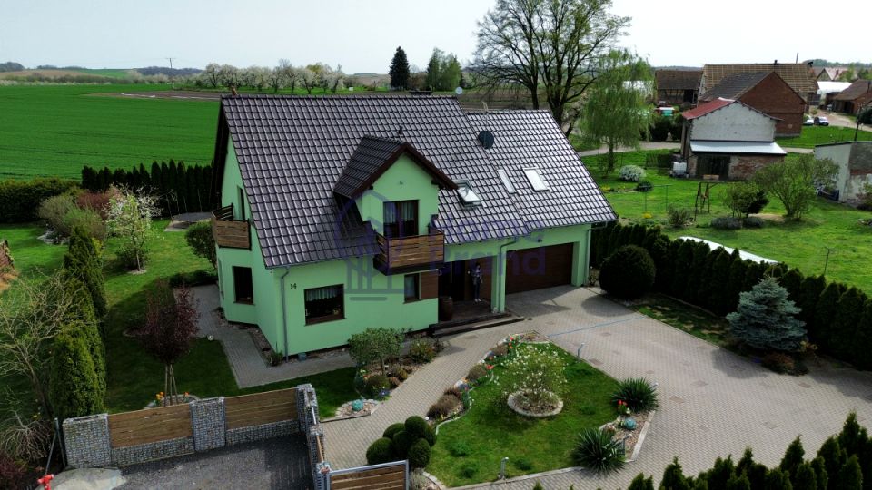 Dom Księginice sprzedaż