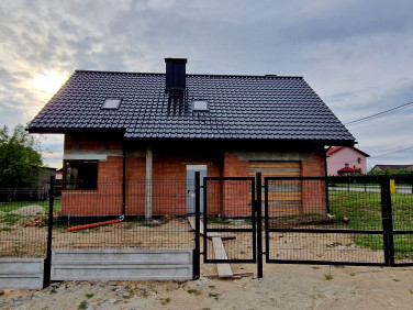 Dom z garażem