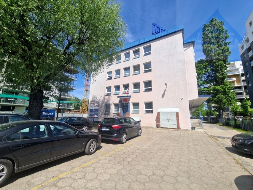 Budynek użytkowy Warszawa