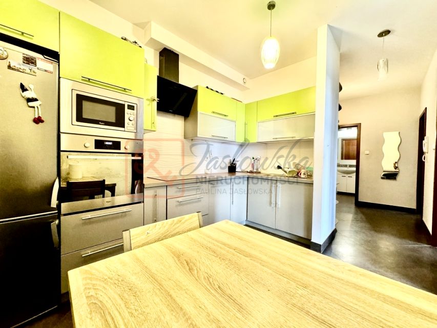 Mieszkanie blok mieszkalny przy lesie