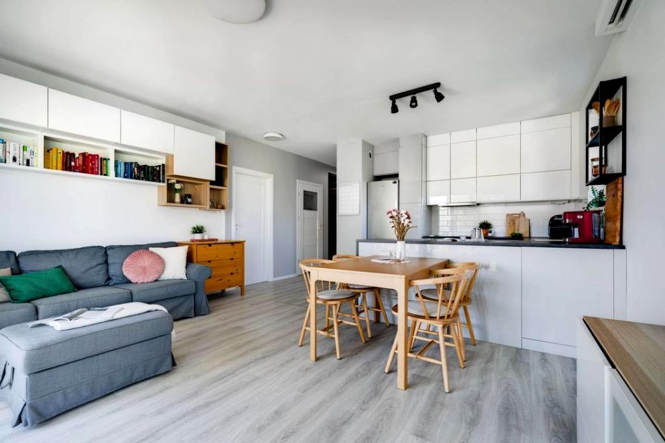 Mieszkanie blok mieszkalny nad rzeką