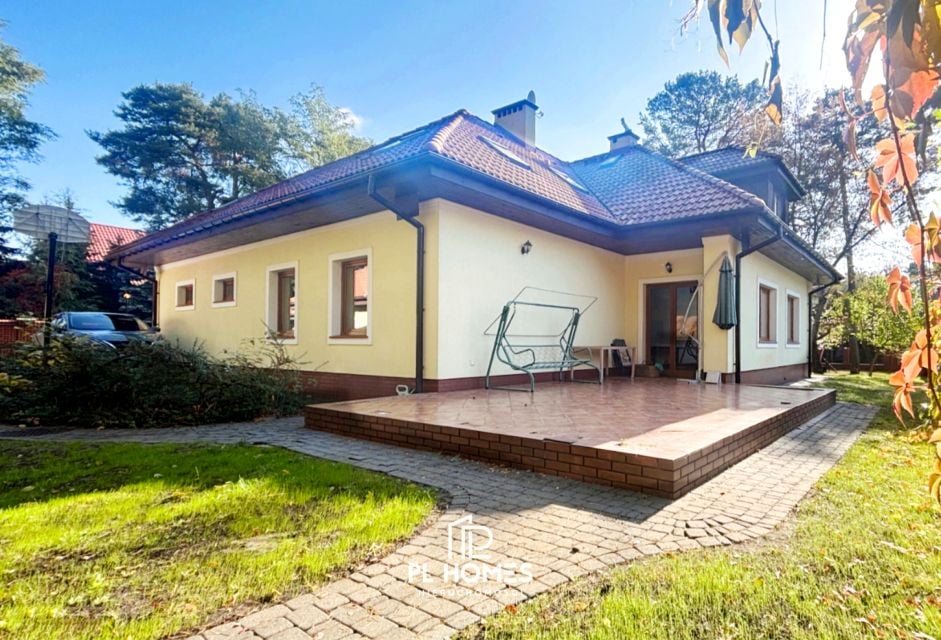 Dom Józefów