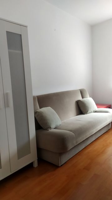 Mieszkanie blok mieszkalny nad jeziorem