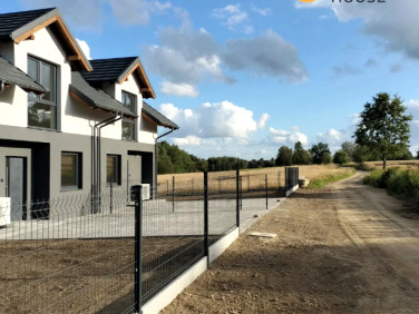 Dom Jeleńska Huta sprzedaż