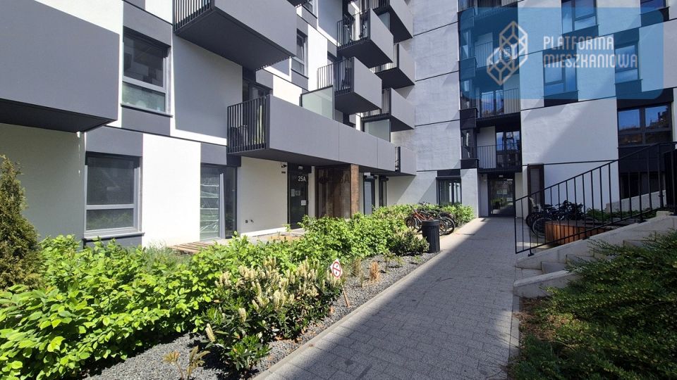 Mieszkanie blok mieszkalny nad jeziorem