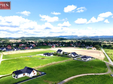 Działka inwestycyjna Łomnica