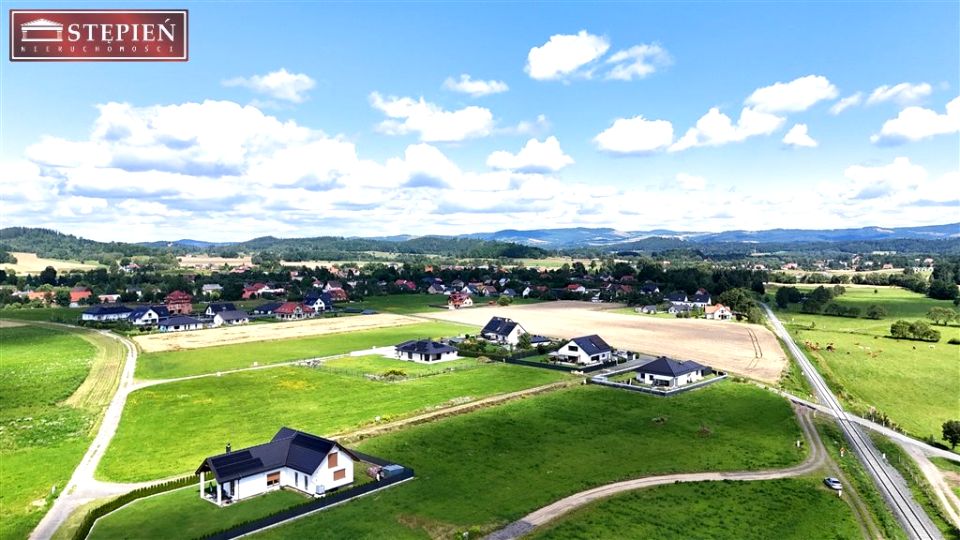 Działka inwestycyjna Łomnica