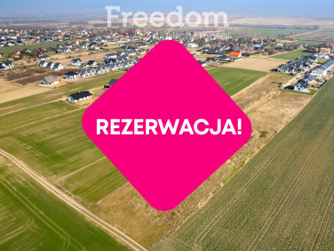 Działka budowlana Różyny