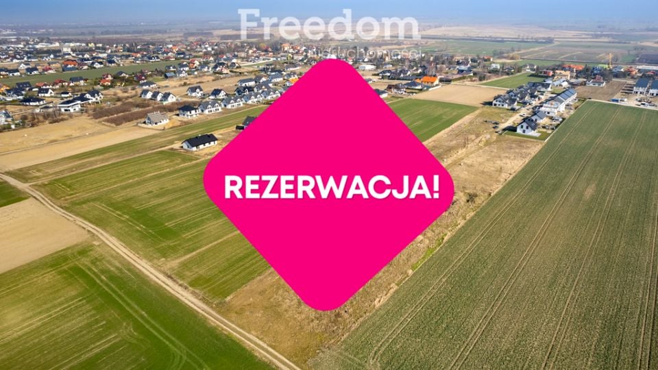 Działka budowlana Różyny