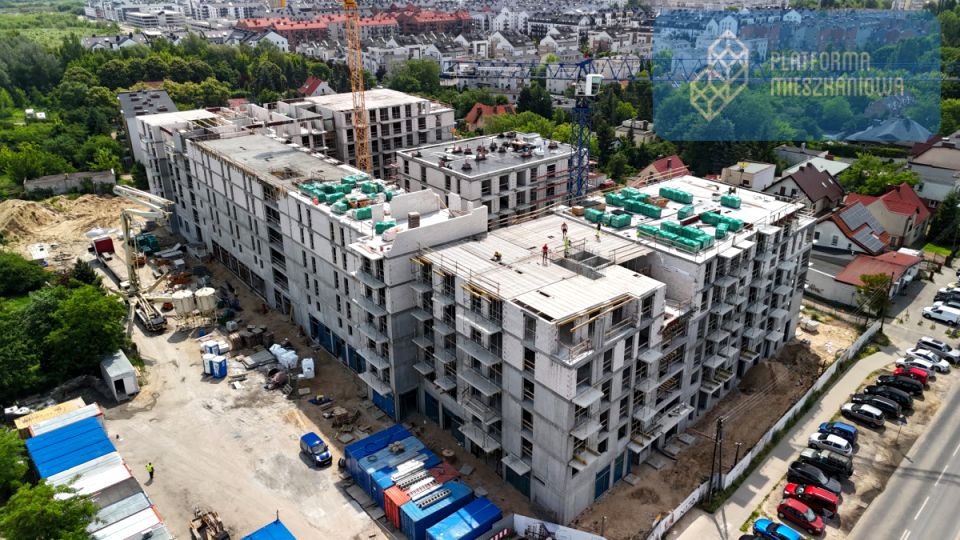 Mieszkanie blok mieszkalny przy lesie