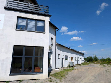 Budynek użytkowy Brzeźnica