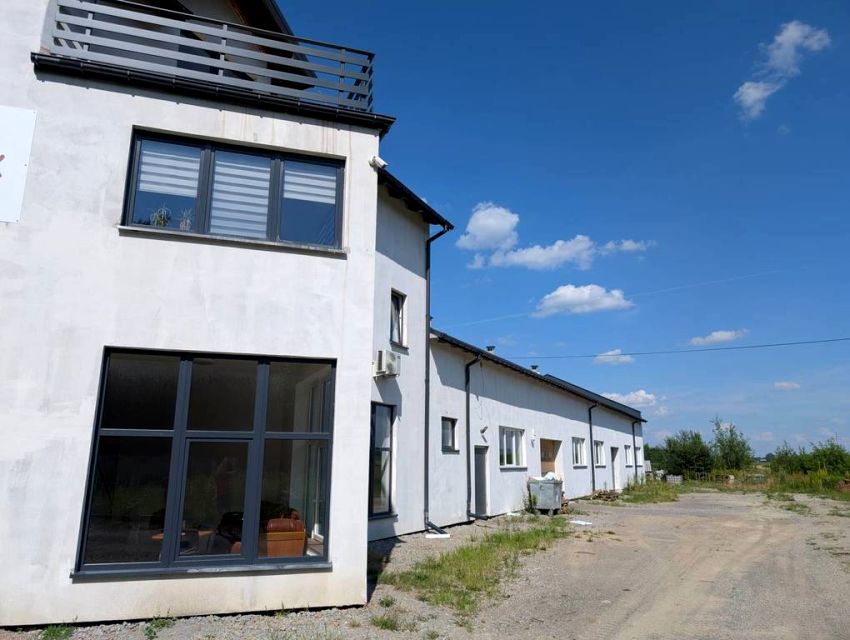 Budynek użytkowy Brzeźnica