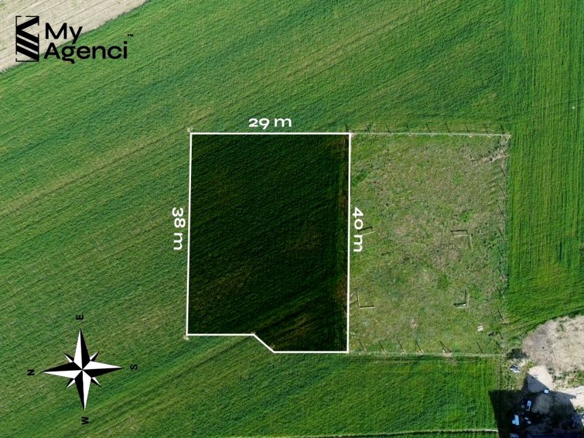 Działka nad jeziorem