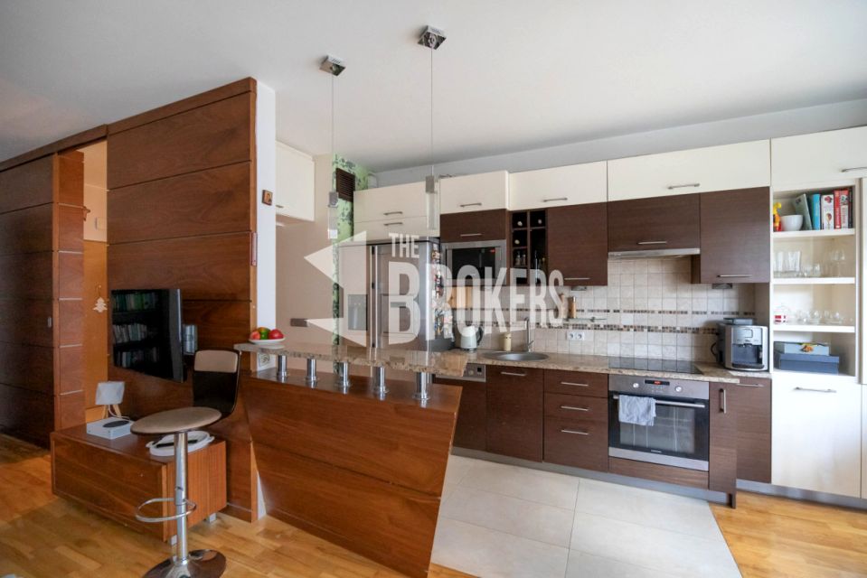 Mieszkanie blok mieszkalny przy lesie