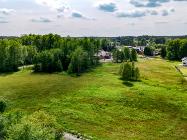 Działka nad jeziorem