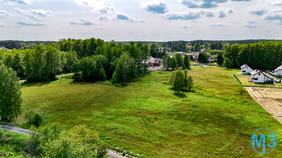 Działka nad jeziorem