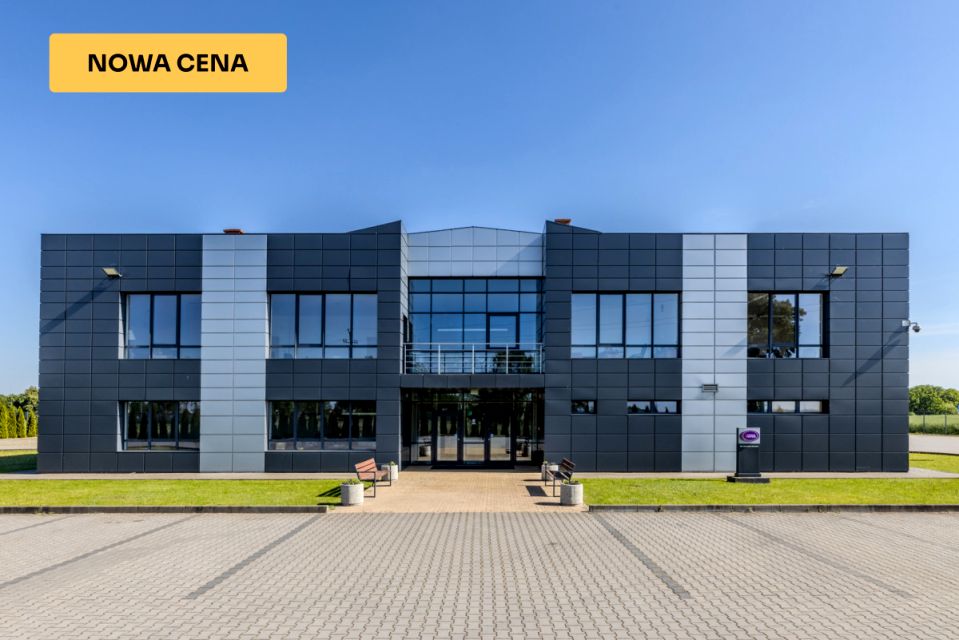 Magazyn nad jeziorem