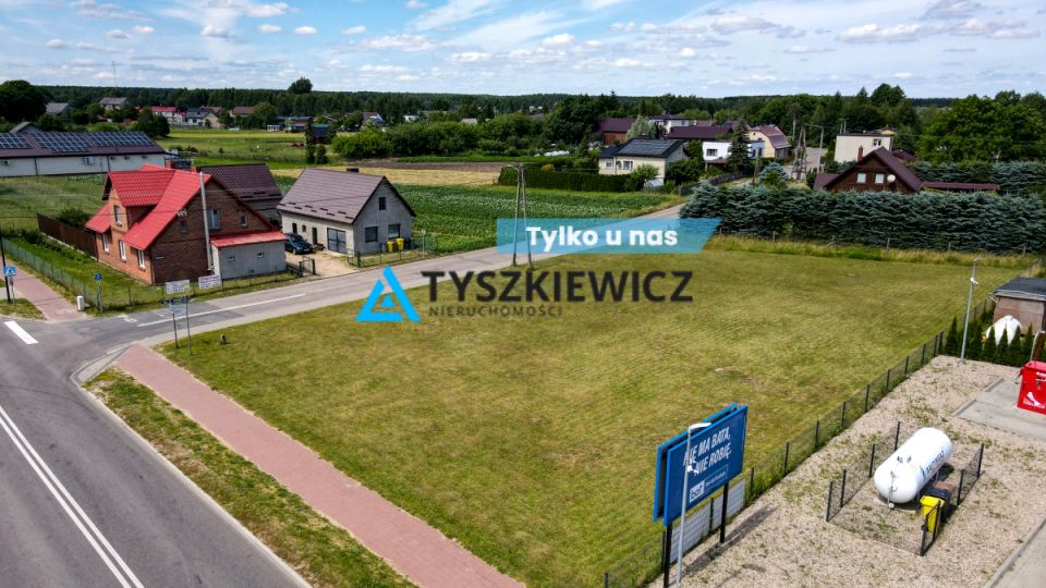 Działka przy lesie