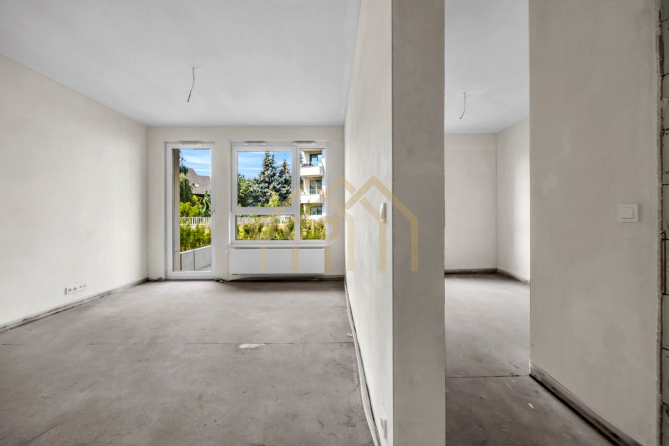 Mieszkanie blok mieszkalny przy lesie