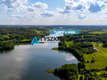 Działka nad jeziorem