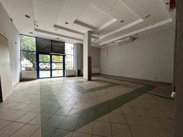 Lokal handlowy z wejściem od ulicy, ul. Kiełczowska