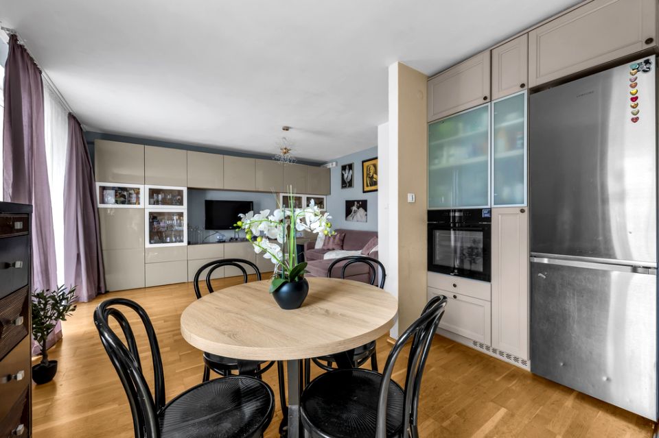 Mieszkanie blok mieszkalny Warszawa