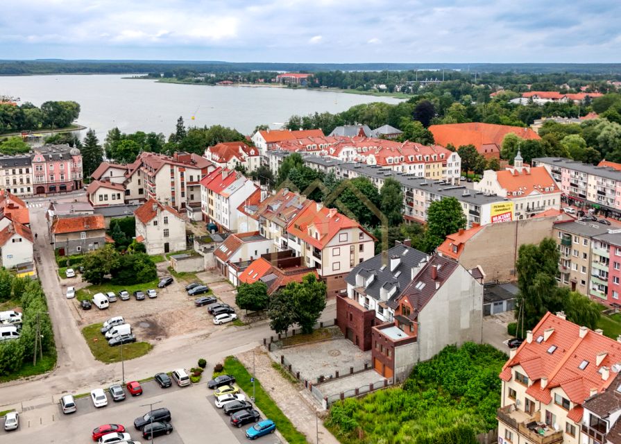 Dom z garażem