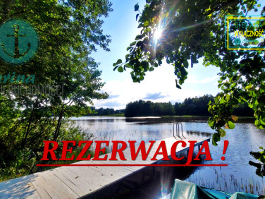 Działka nad jeziorem