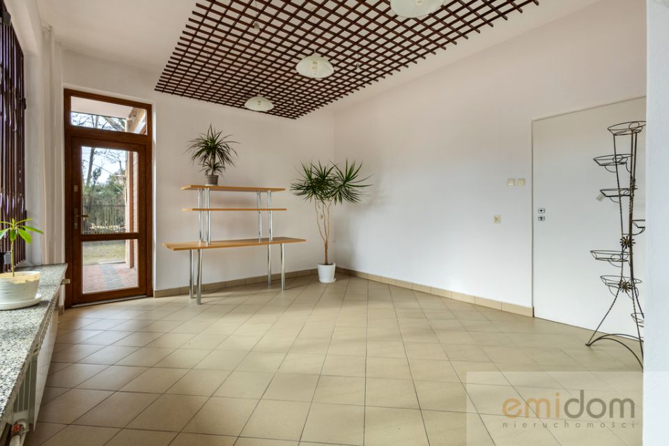 Budynek użytkowy Warszawa