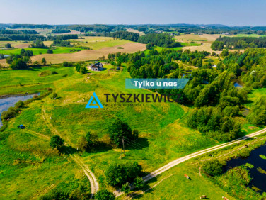 Działka przy lesie