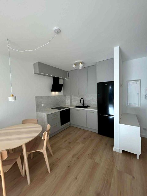 Mieszkanie blok mieszkalny nad rzeką