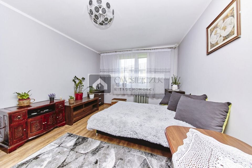 Mieszkanie blok mieszkalny przy lesie