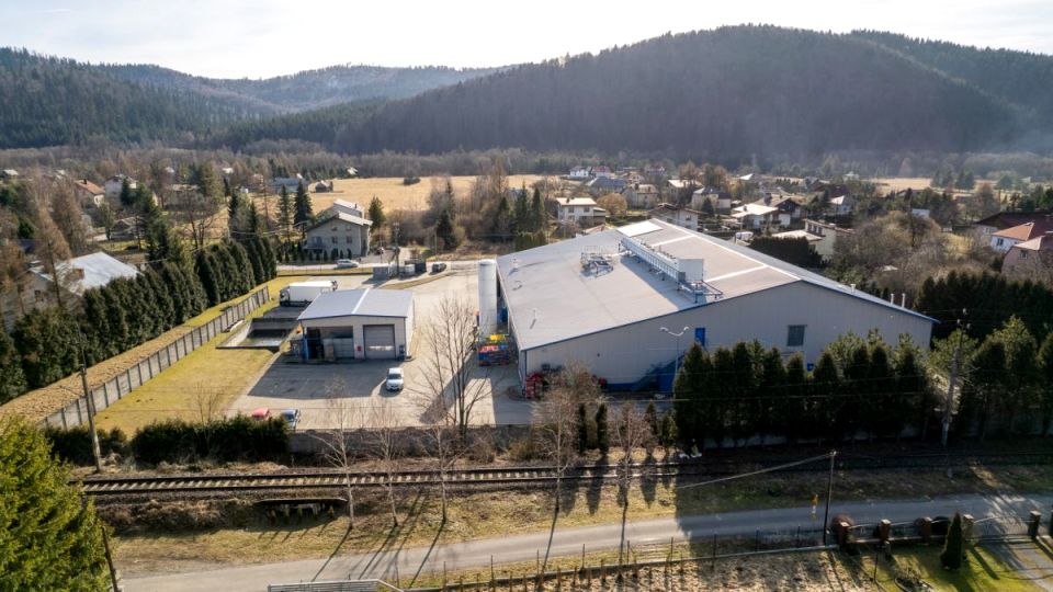 Lokal Pewel Mała
