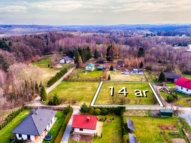 Działka przy lesie