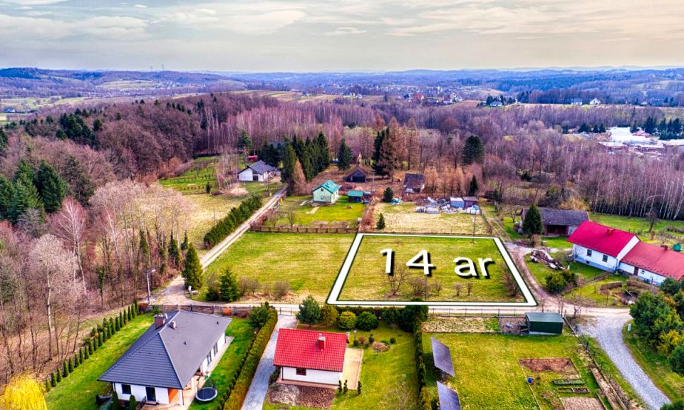 Działka przy lesie