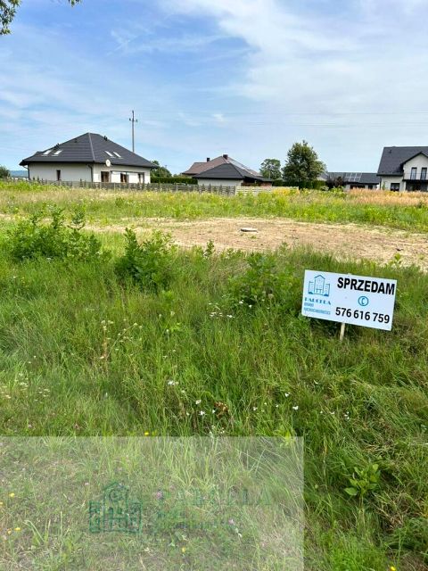Działka budowlana Wiewiórów