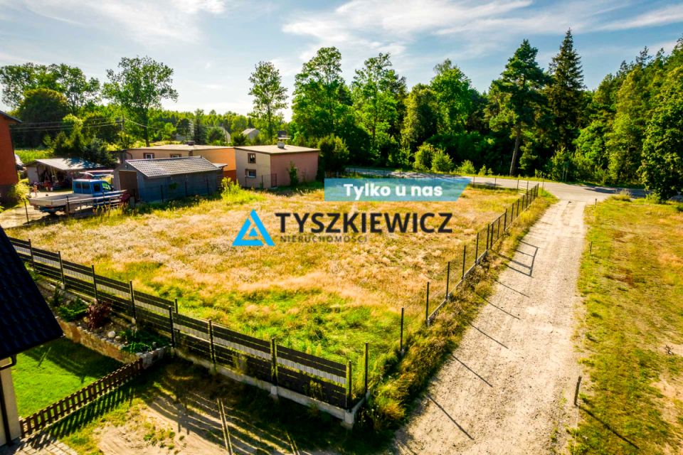Działka przy lesie