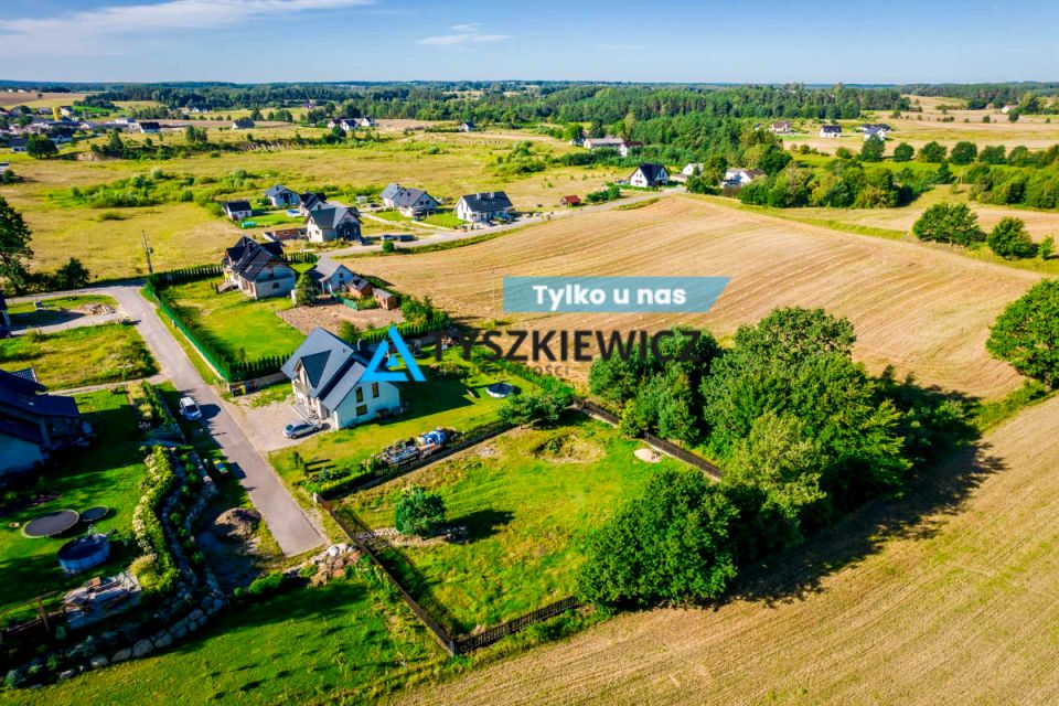 Działka przy lesie