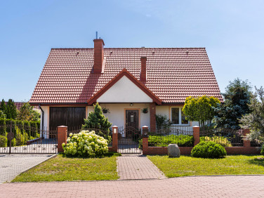 Dom z garażem